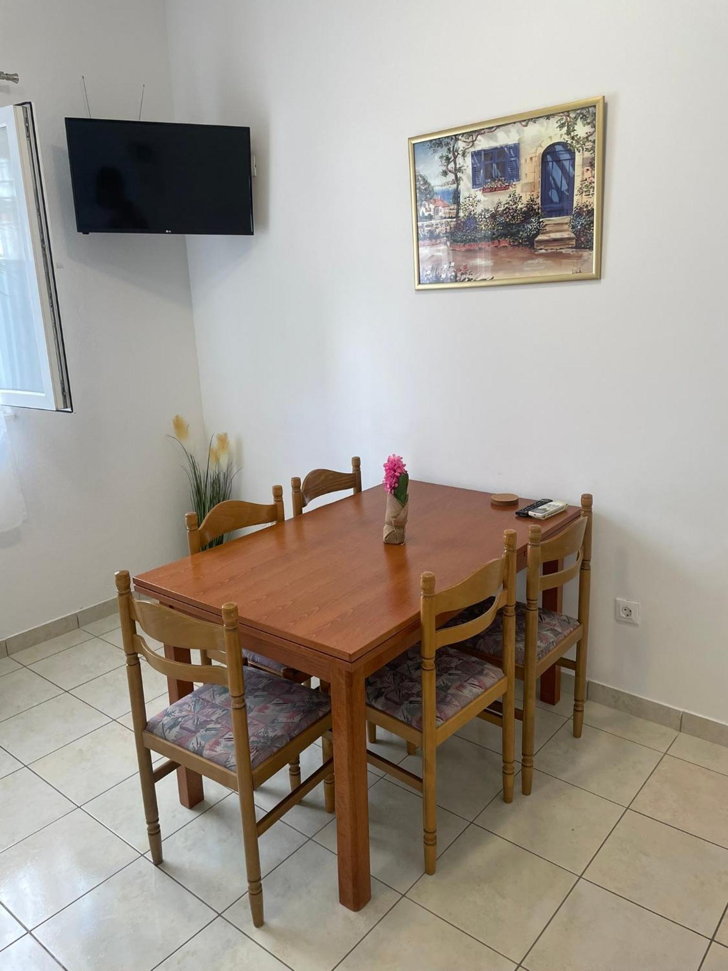 Apartments Niko 로크바 로고즈니차 외부 사진