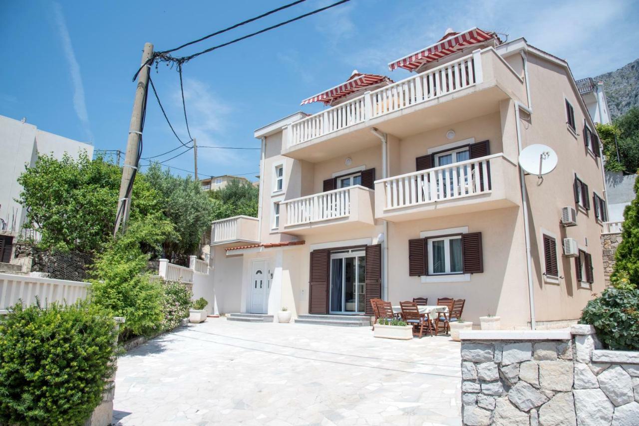 Apartments Niko 로크바 로고즈니차 외부 사진